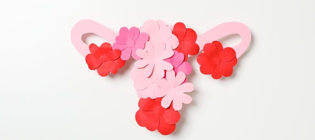 Muitas mulheres desconhecem a relação existente entre varizes e menstruação, não buscam tratamento e sofrem com o agravamento dos sintomas nesse período.